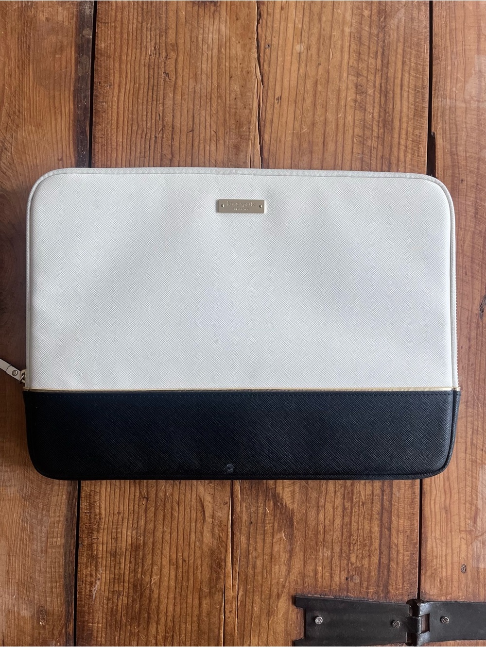 kate spade Two-Tone White and Black Laptop‎ Case